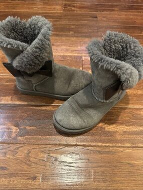 Grey UGG Shearling Lined Short Boots with Bow Accent